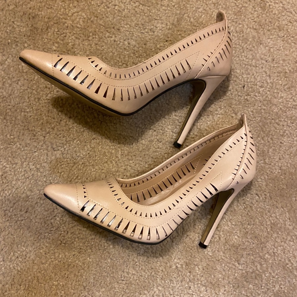 BRAND NEW! Closed Toe Nude Heels
